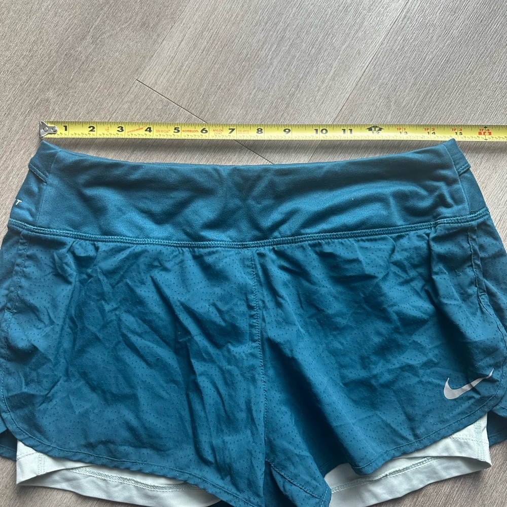 Nike Blue Athletic Shorts with Moisture-Wicking Fabric